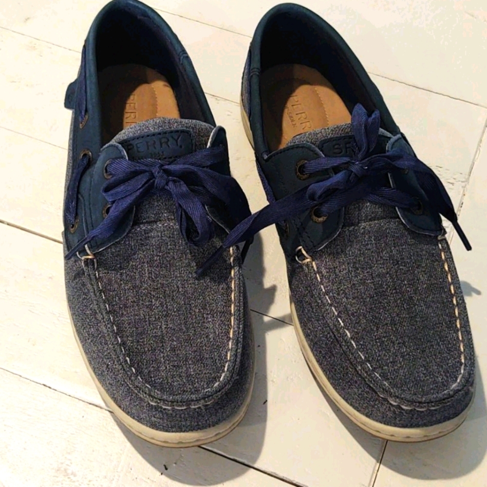 Sperry Topsiders